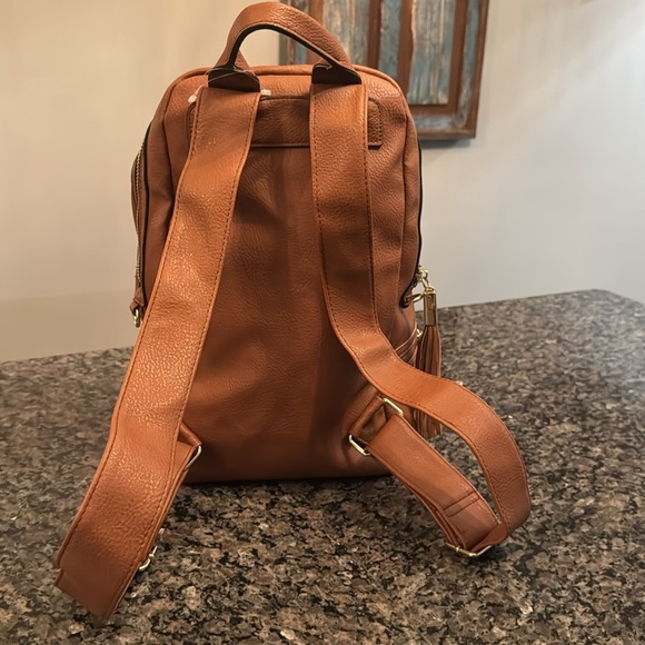 Steve Madden brown pebbled soft vegan leather backpack bag EUC - Picture 4 of 16